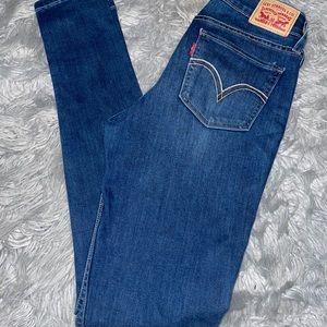 Levi skinny jeans! brand new without tags!